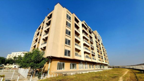 Riverview 3-Bedroom Persian Style Luxury Apartment